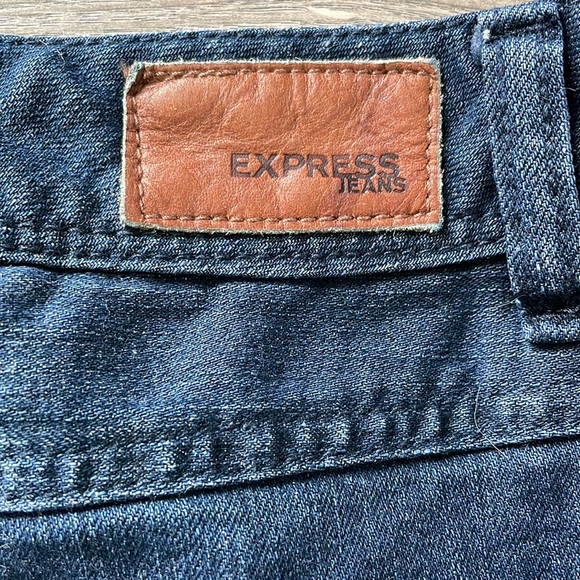 Express Jeans skirt mini denim 98% cotton size 8 - Picture 4 of 4